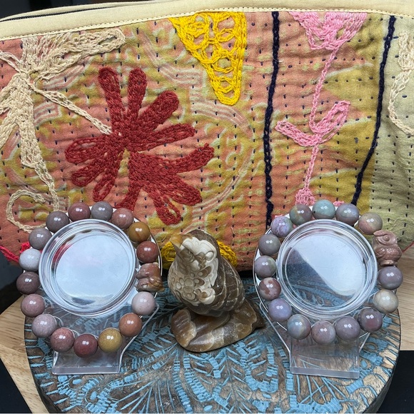 The Birdhouse Set: Kantha Pouch,Alashan Bracelets with Chickadee & Owl, Crow - Picture 5 of 7